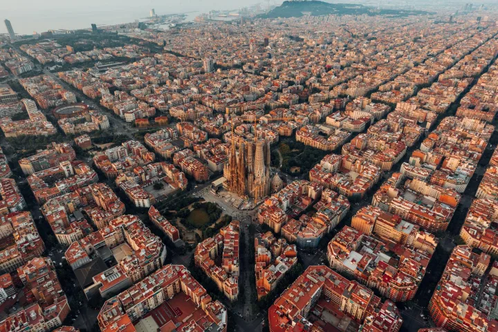 Why You Should Skip the Hop-On Hop-Off Bus in Barcelona (And 5 Better Ways to See the City)