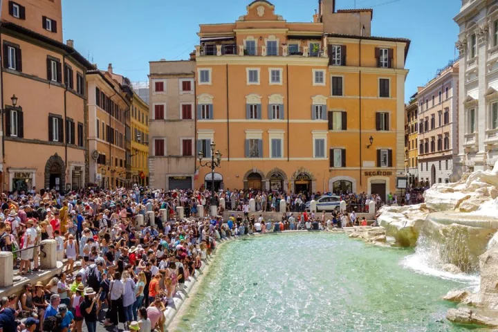 Trevi Fountain: The Story, the Coin Ritual and How to See It Without the Crowds
